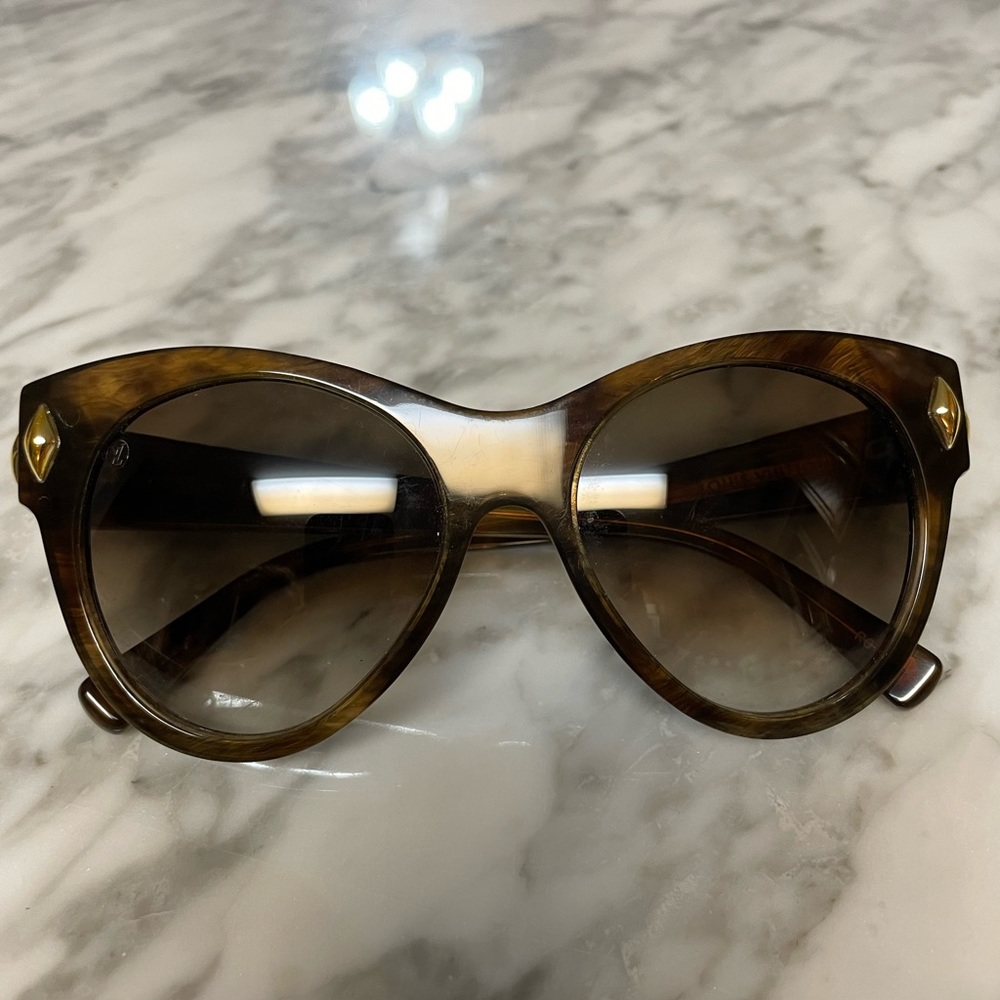 Louis Vuitton Acetate Cat Eye Sunglasses Z0812W Brown
